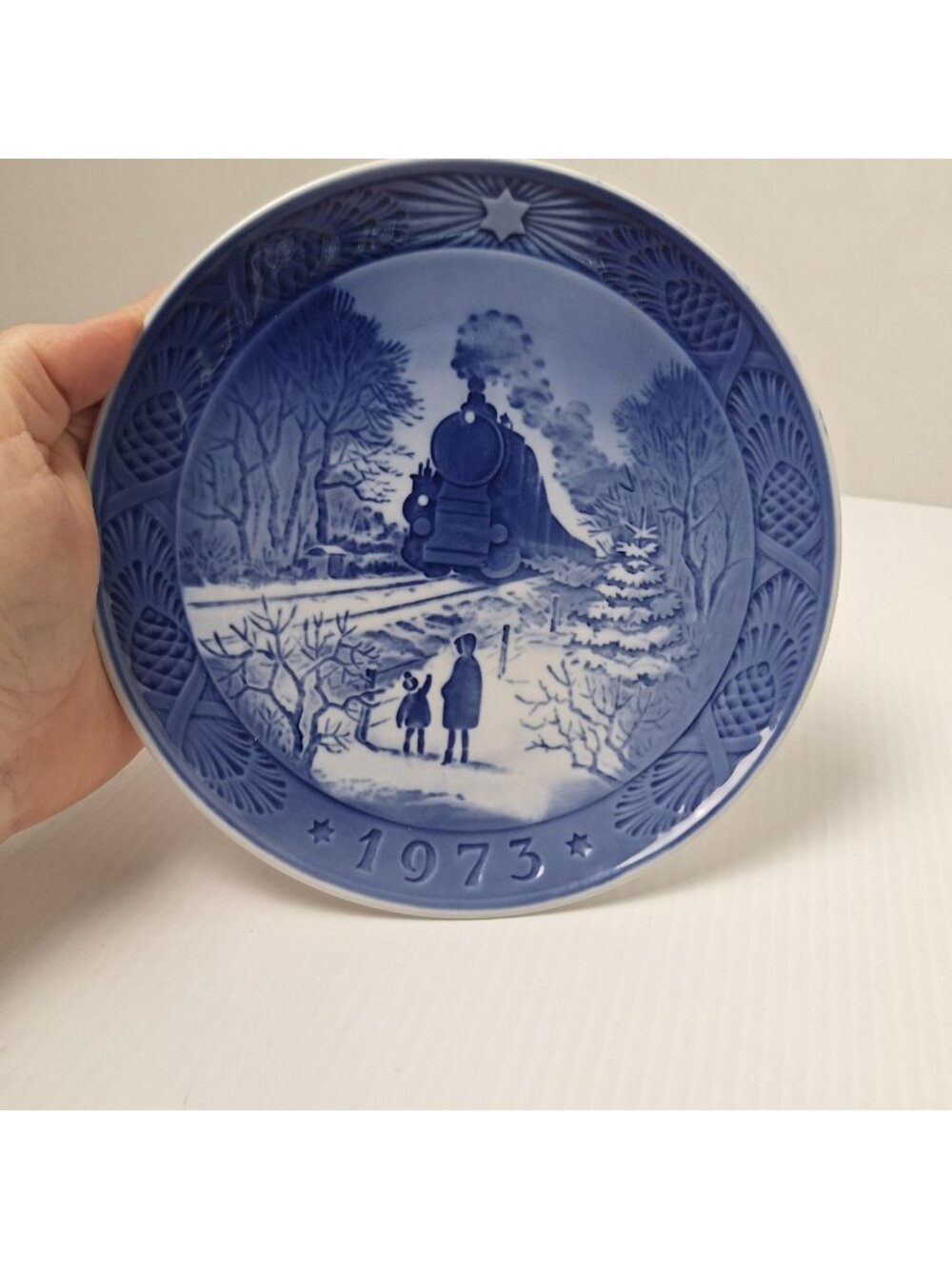 1973 ROYAL COPENHAGEN DENMARK "GOING HOME FOR CHRISTMAS " KAI LANGE COLLECTOR